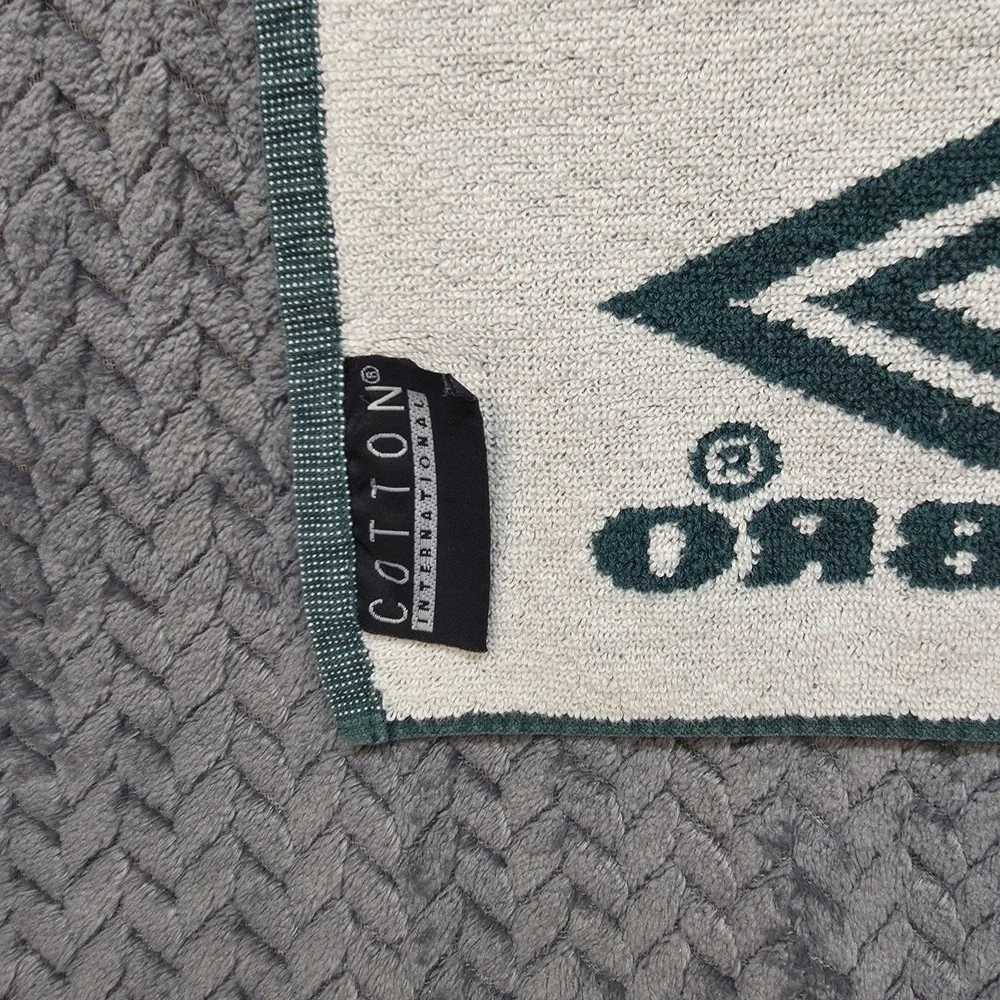Vintage Umbro USA Cup Soccer Towel Green White Double Sided Cotton 35 x 9.5